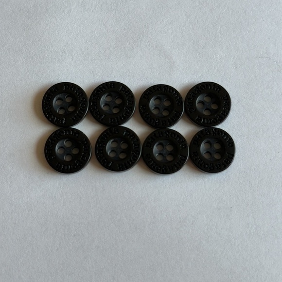 Patagonia Eight‎ Black 1/2 Inch Black Replacement Buttons - Picture 1 of 2